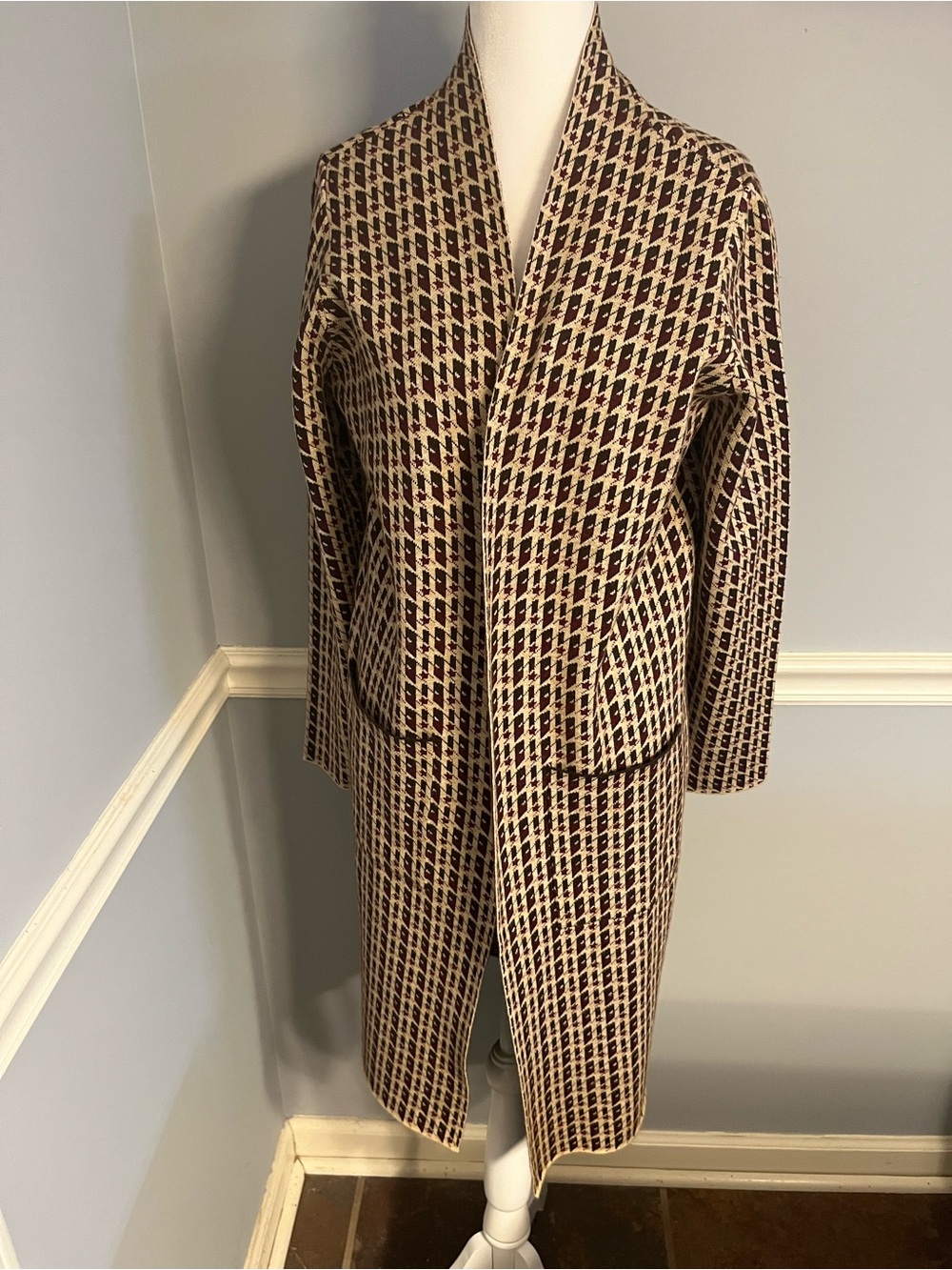 Open front cardigan duster Brown, cream & burgundy w/pockets 36 in long